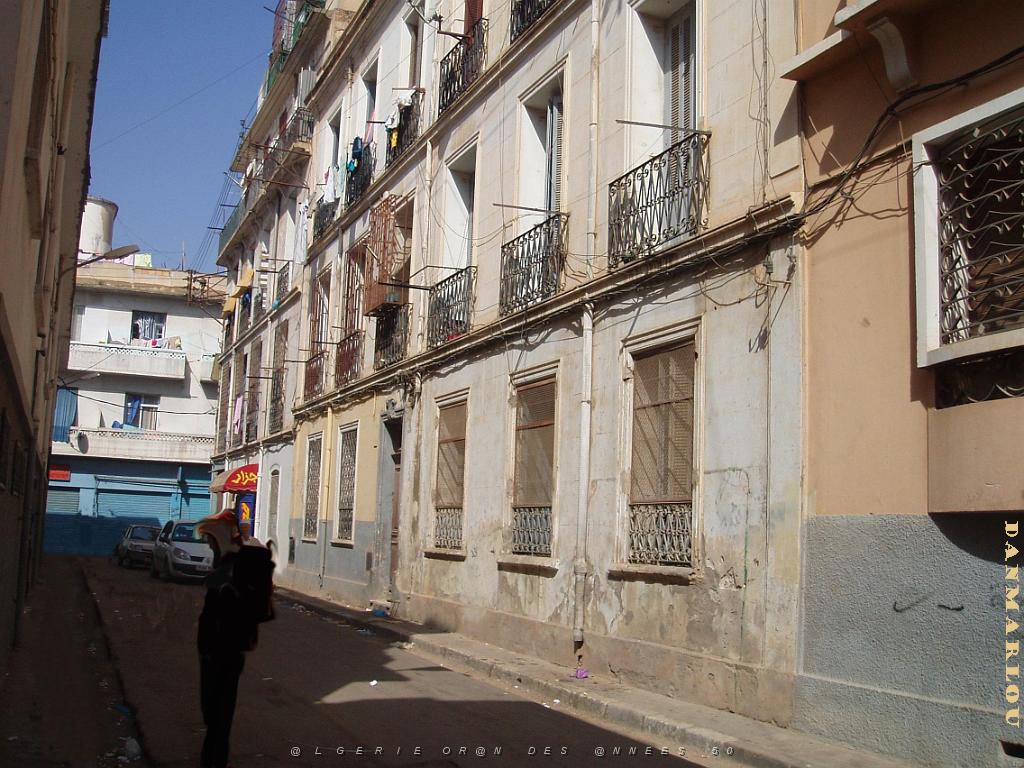 ORAN AOUT 2006 QUARTIER ST PIERRE  RUE ADJ. GABAIG 04.JPG